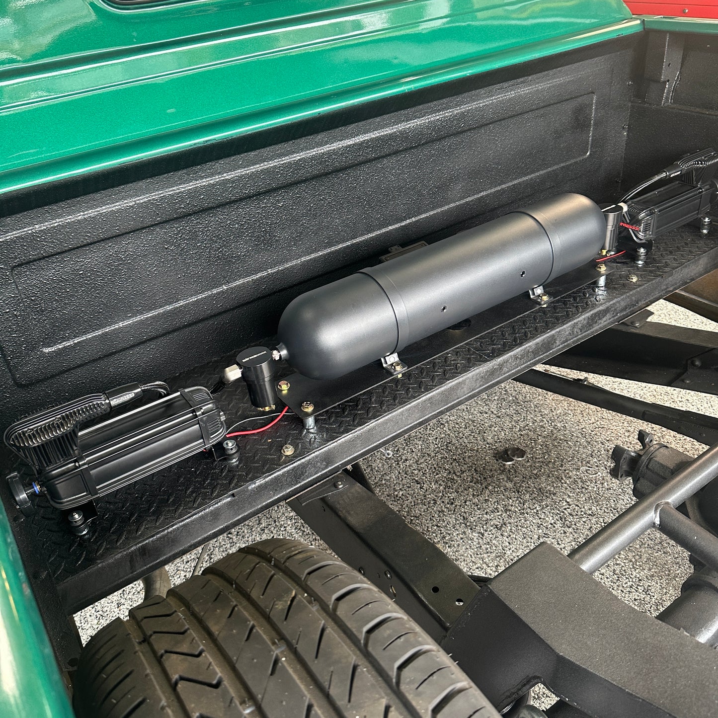TANK/AIRLIFT BRACKET