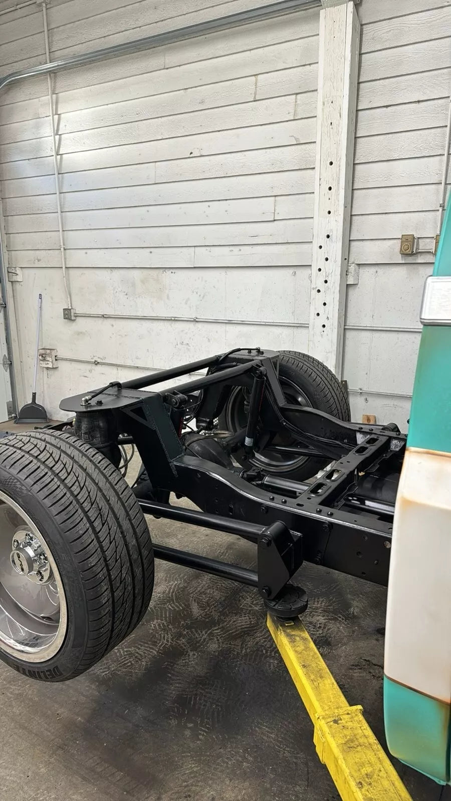 73-87 Weld On 4 Link + Over Axle Kit | C10, C20, C30