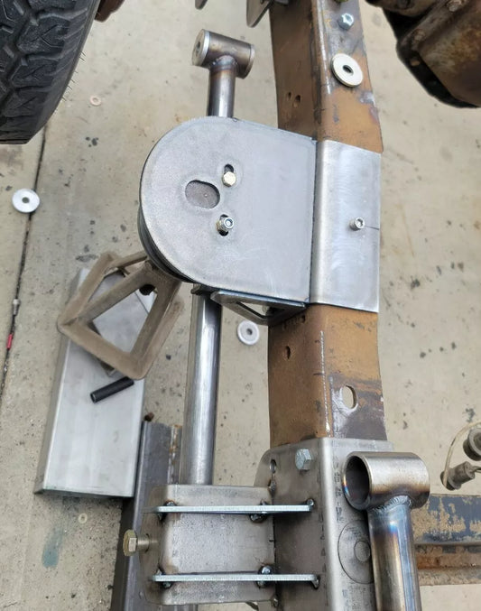 73-87 Weld On 4 Link Cantilever Kit + Watts Link | C10