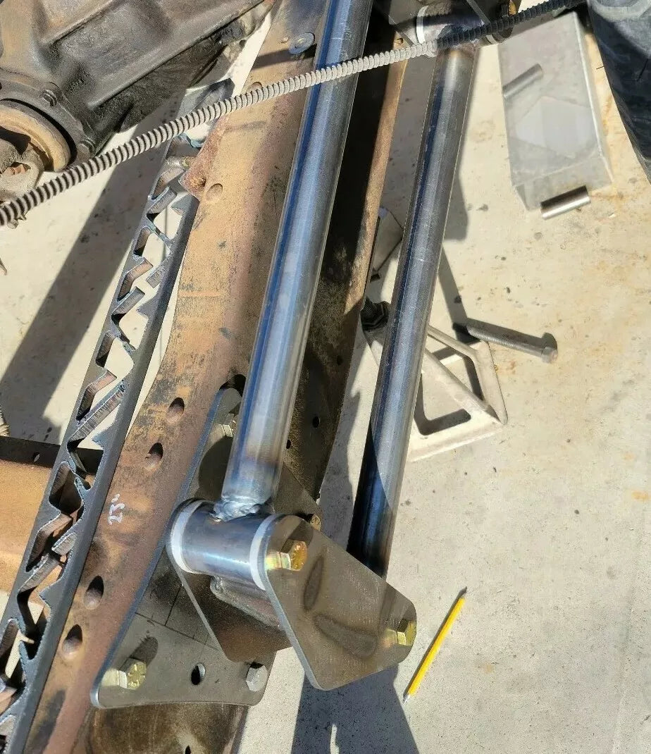 73-87 Weld On 4 Link Cantilever Kit + Watts Link | C20, C30
