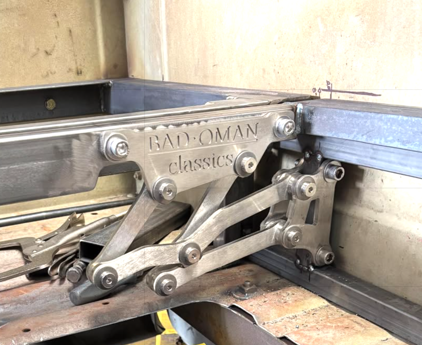 Tilt Bed Hinges | Zero Interference